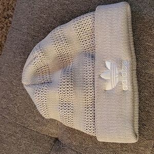 Adidas og fleece beanie